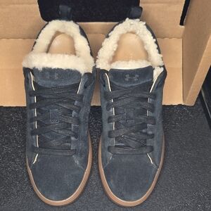 Under Armour UAS Capeside Shearling Crew Low Black Suede Sneakers Size 8.5 EXC